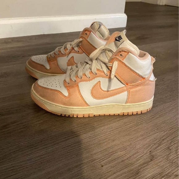 They are in pretty good condition, but the front is a little scuffed - Picture 1 of 3